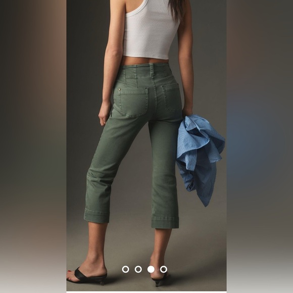 Pilcro 70s Slim Crop Pants with a little flair.  Size 31 - Picture 1 of 6